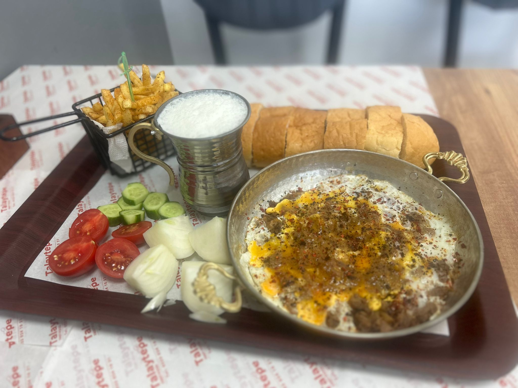 Kavurmalı Yumurta