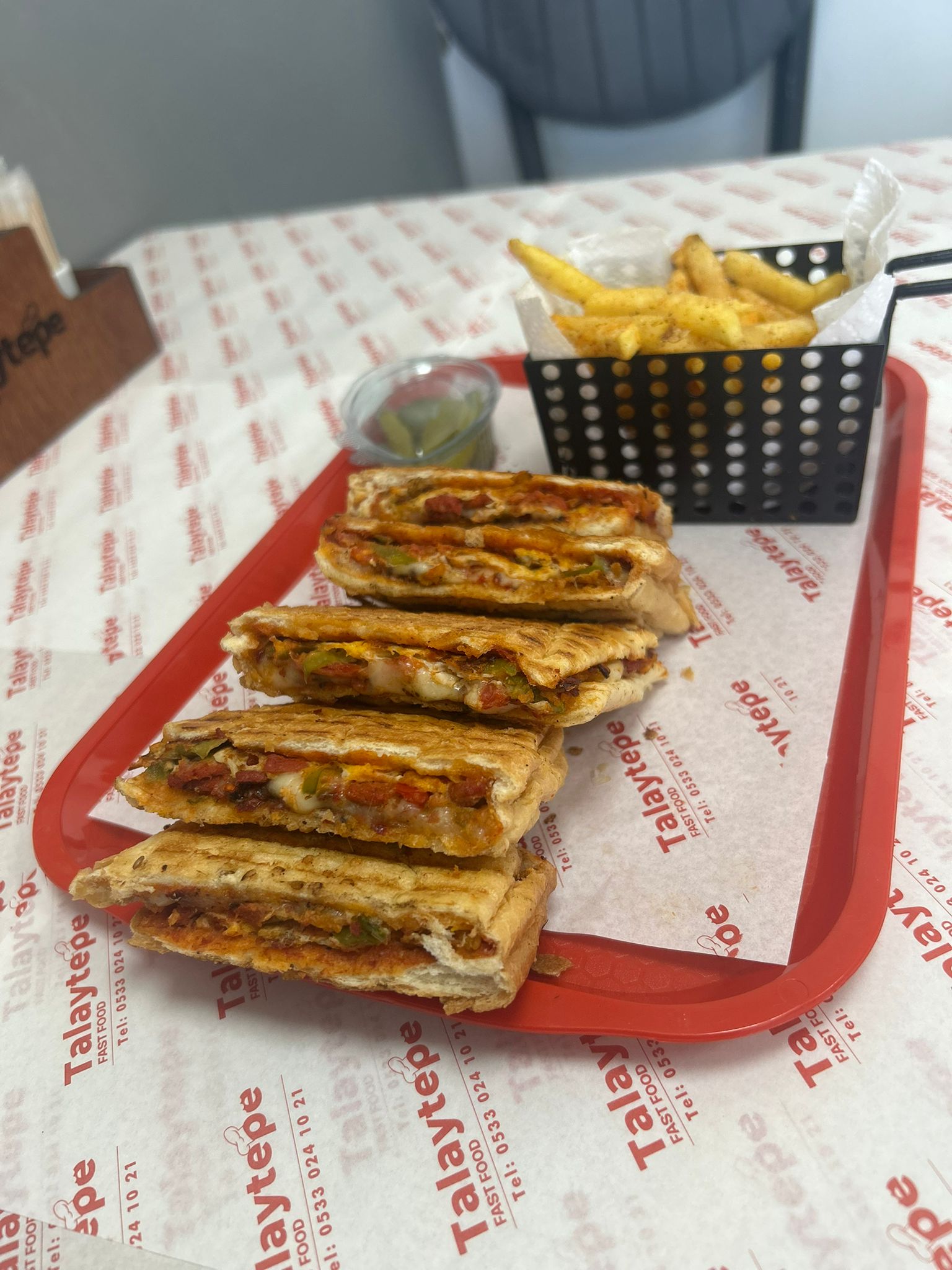 Karışık Sebzeli Tost