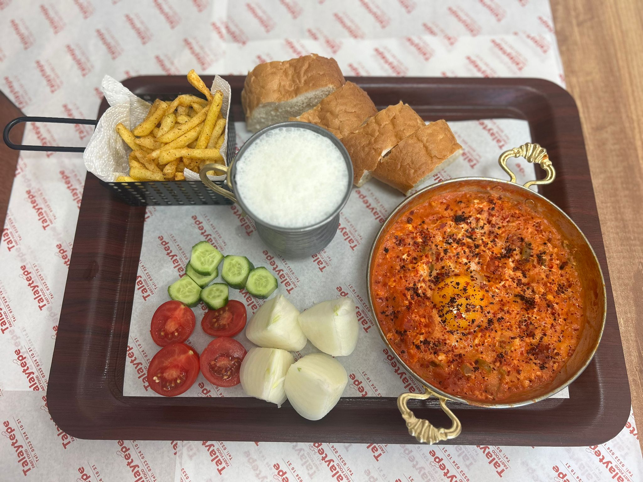 Sade Menemen